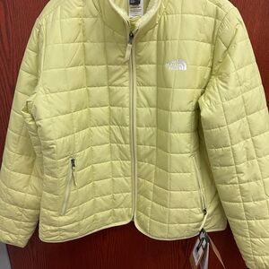 The North Face Women’s Quilted Junction Insulated Jacket size Large color Nettle